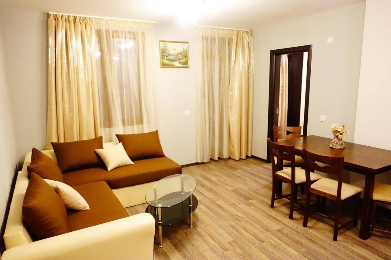 Enis с минерален басейн Apartment